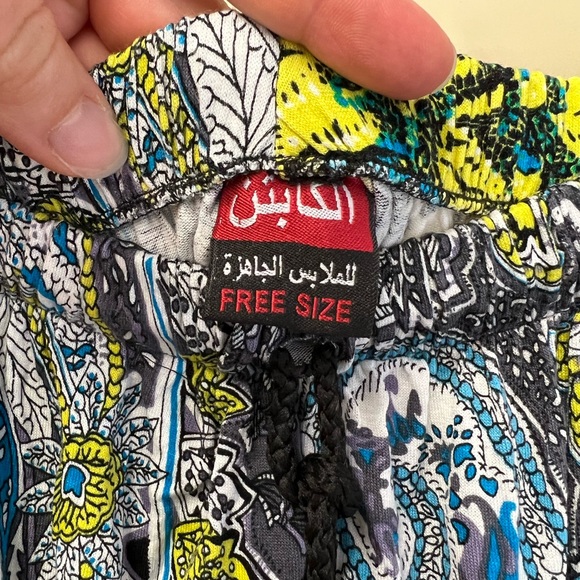 Women’s pattern Harem Pants - Picture 4 of 7